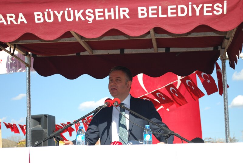2013 yl Hastanenin Resmi Al ile mam Hatip Ortaokulu'nun temel atma treninden resimler