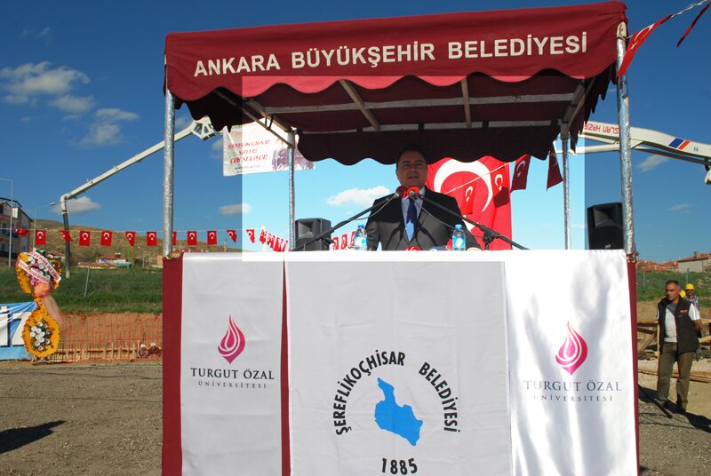 2013 yl Hastanenin Resmi Al ile mam Hatip Ortaokulu'nun temel atma treninden resimler