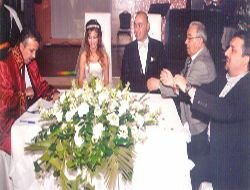 Erin� Kutlu ile Cem Atay evlendiler (11 Mart 2010)