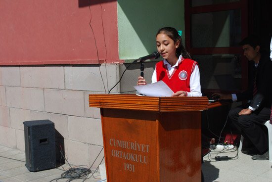 23 Nisan 2014